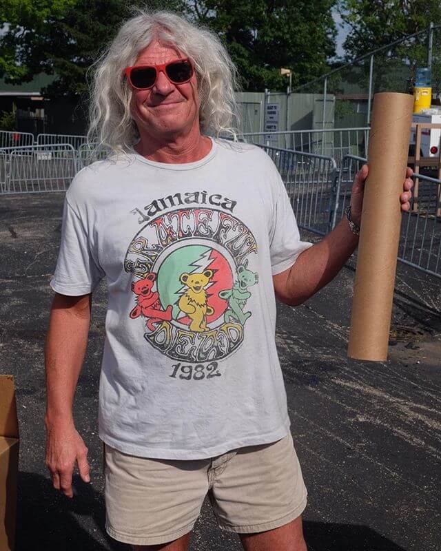 Dude unpacking the posters at the merch table at Alpine Valley wore a t he bought in Negri in ‘82