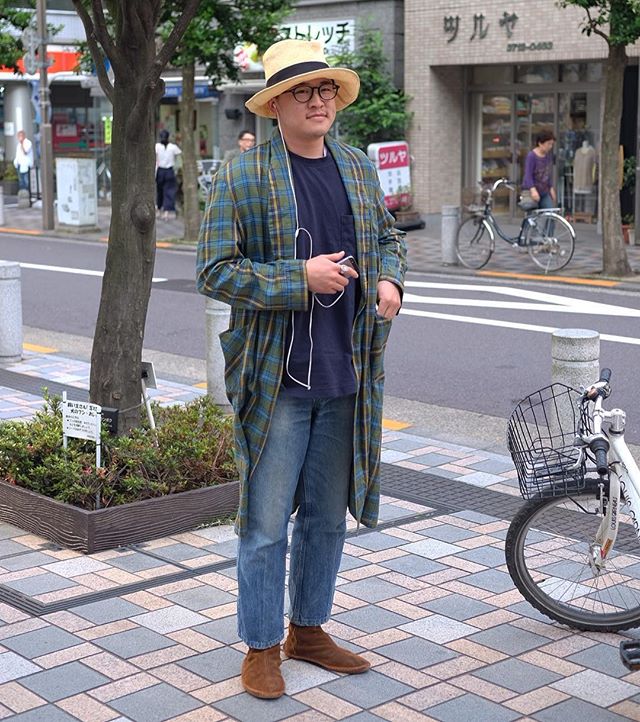 Thyre wearing bathrobes on the streets in Tokyo. ?️